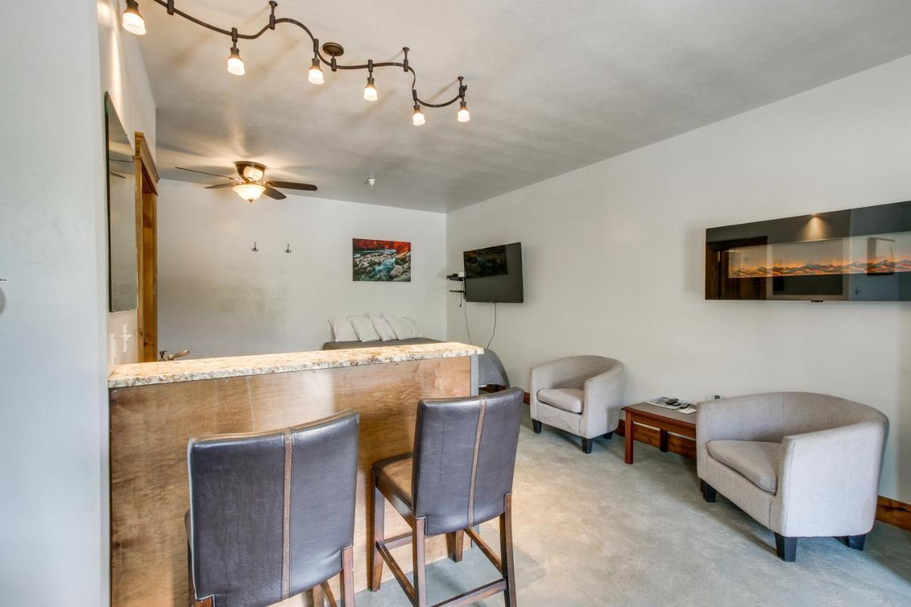 Central Lava Hot Springs Studio With Deck And Views! Exterior photo